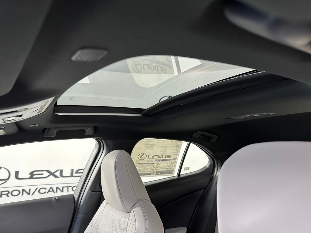 2026 Lexus UX HYBRID UX 300h PREMIUM AWD