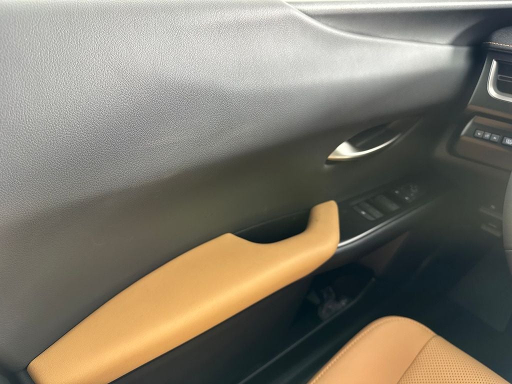 2026 Lexus UX HYBRID UX 300h PREMIUM AWD