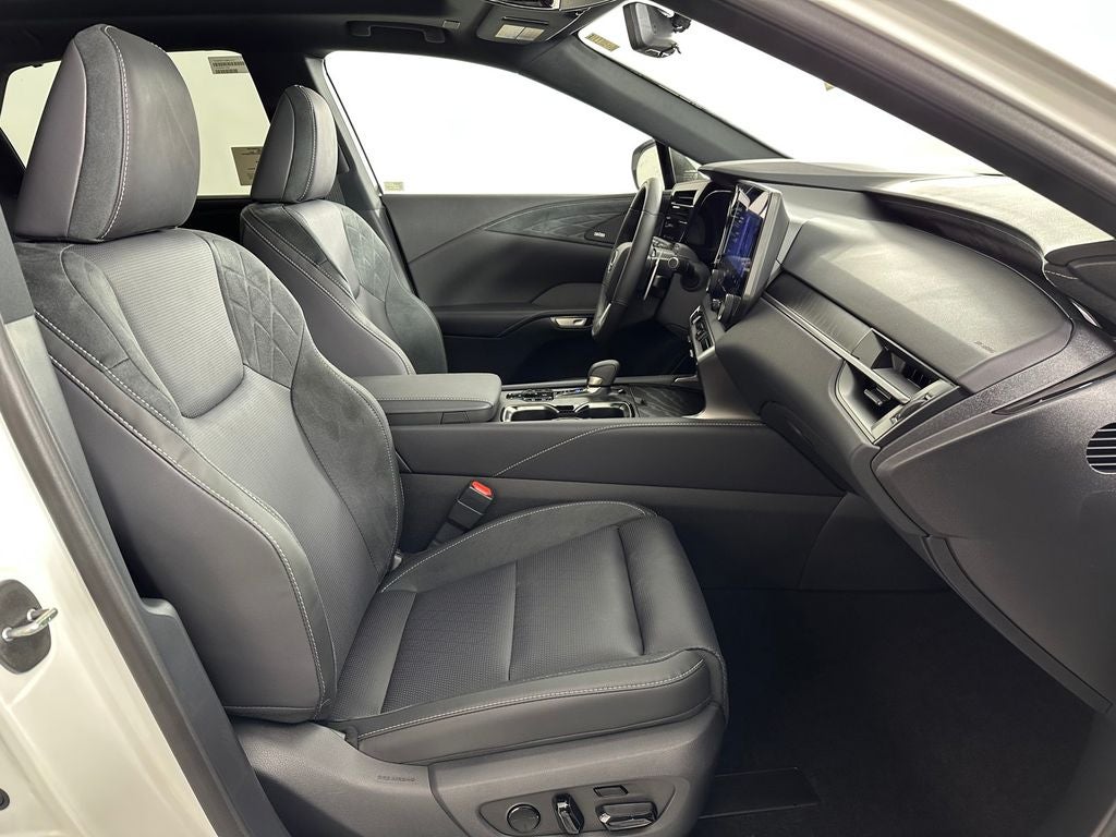 2026 Lexus RX PLUG-IN HYBRID ELECTRIC VEHICLE RX 450h+ LUXURY AWD