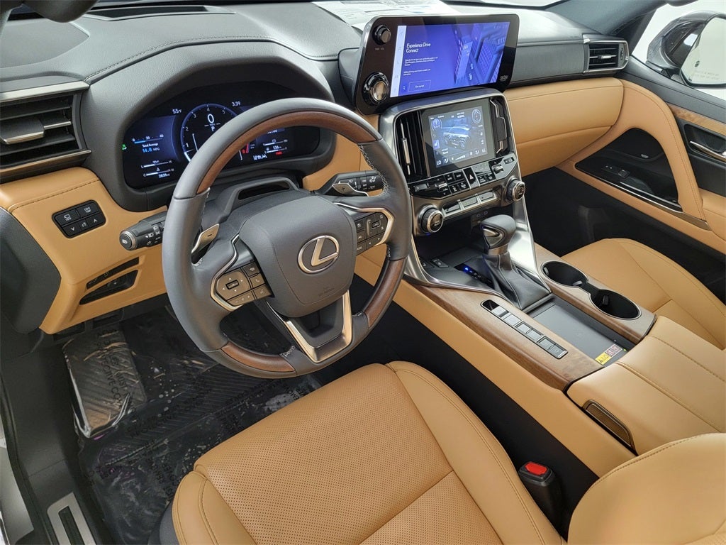 2025 Lexus LX 600 LUXURY