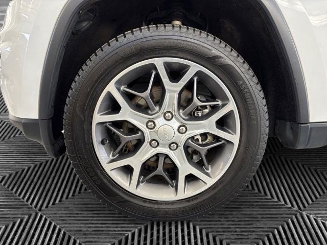 2022 Jeep Grand Cherokee WK Limited