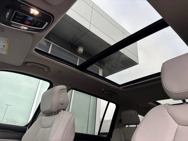 2023 Jeep Wagoneer Series III
