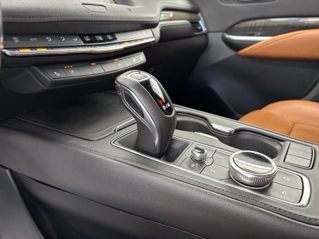 2019 Cadillac XT4 Premium Luxury