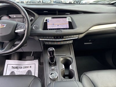 2023 Cadillac XT4 Premium Luxury