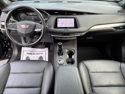 2023 Cadillac XT4 Premium Luxury