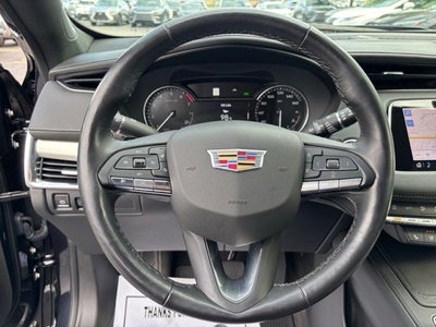 2023 Cadillac XT4 Premium Luxury