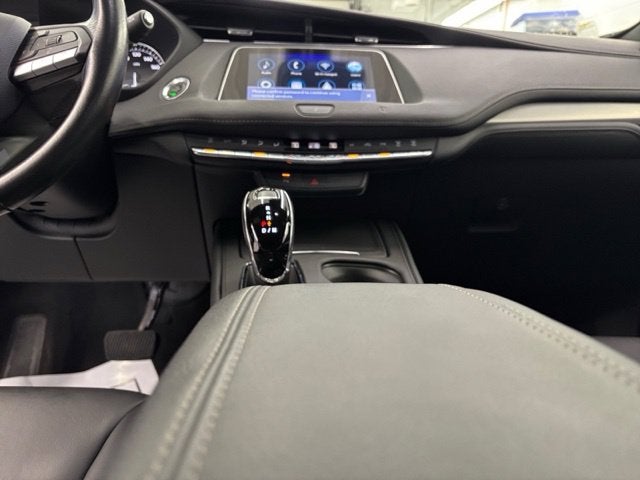 2021 Cadillac XT4 Premium Luxury