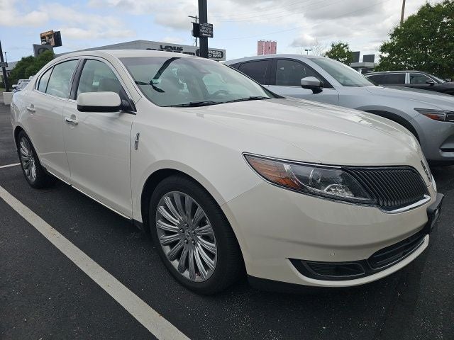 2015 Lincoln MKS Base