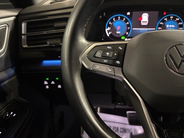 2024 Volkswagen Atlas Cross Sport 2.0T SEL R-Line