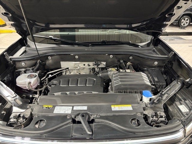 2024 Volkswagen Atlas Cross Sport 2.0T SEL R-Line