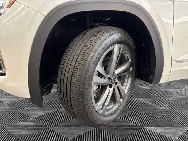 2024 Volkswagen Atlas Cross Sport 2.0T SEL R-Line