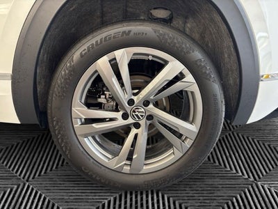 2024 Volkswagen Atlas Cross Sport 2.0T SEL R-Line