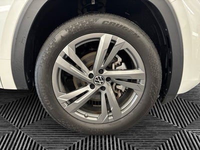 2024 Volkswagen Atlas Cross Sport 2.0T SEL R-Line