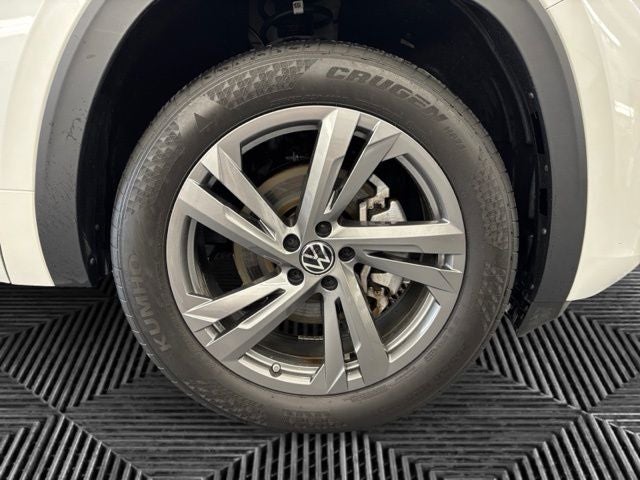 2024 Volkswagen Atlas Cross Sport 2.0T SEL R-Line