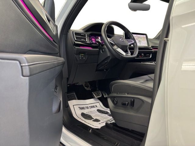 2024 Volkswagen Atlas Cross Sport 2.0T SEL R-Line