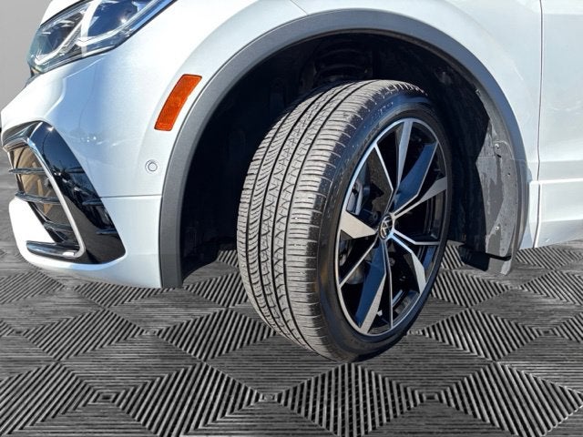 2022 Volkswagen Tiguan 2.0T SEL R-Line