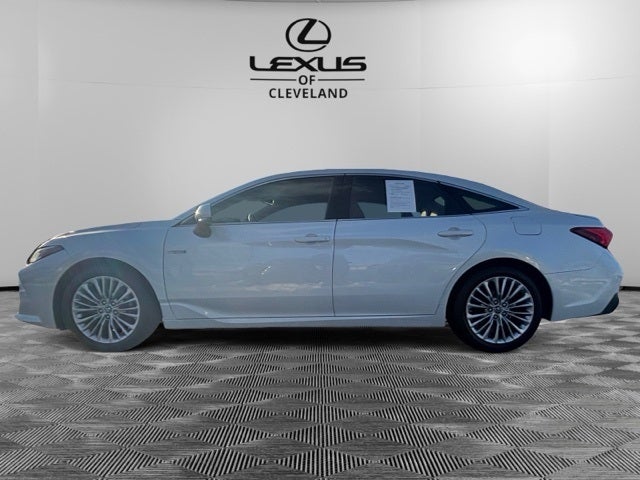 2019 Toyota Avalon Hybrid Limited