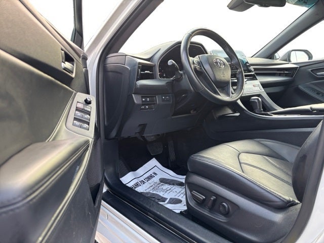 2022 Toyota Avalon XLE