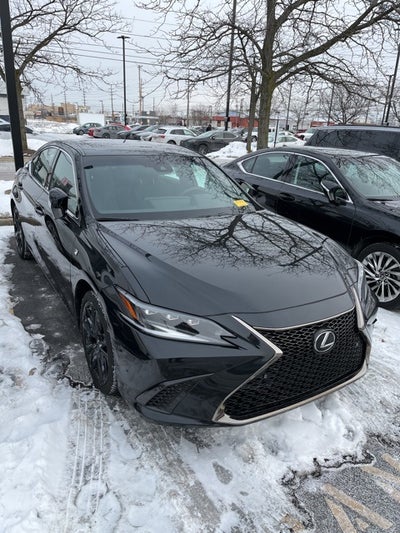 2023 Lexus ES 300h F Sport Handling