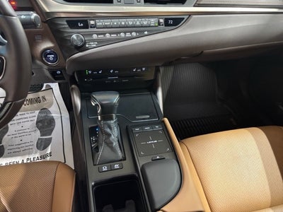 2020 Lexus ES 300h