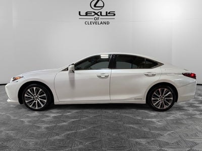 2020 Lexus ES 300h