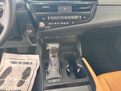 2025 Lexus ES 350