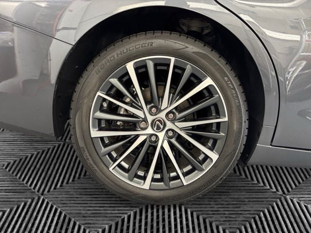 2025 Lexus ES 350
