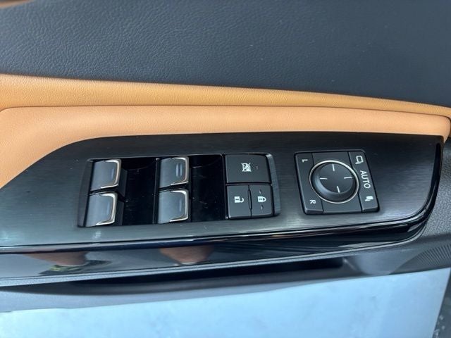 2025 Lexus ES 350