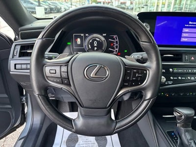 2024 Lexus ES 300h Luxury