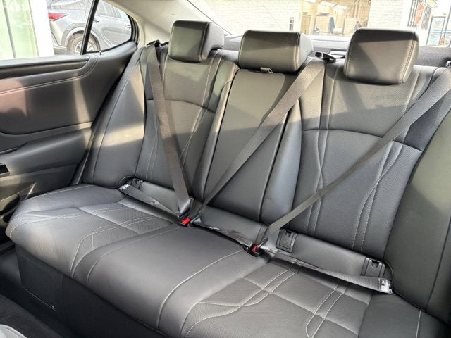 2024 Lexus ES 300h Luxury