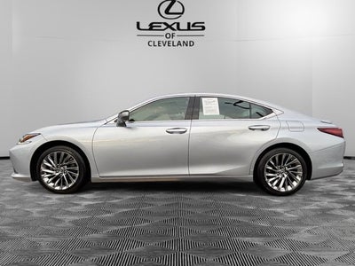 2024 Lexus ES 300h Luxury