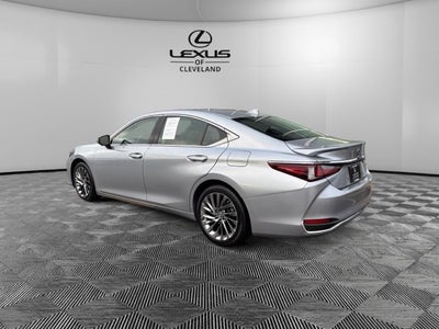 2024 Lexus ES 300h Luxury