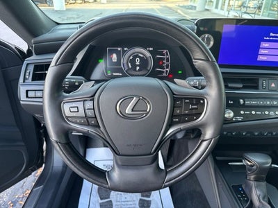 2023 Lexus ES 300h Luxury