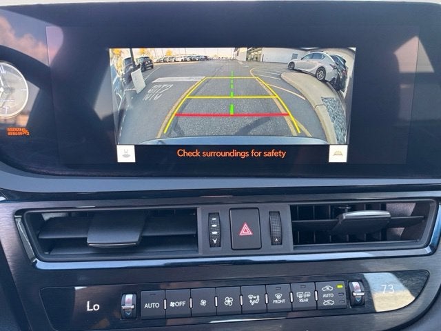 2023 Lexus ES 300h Luxury