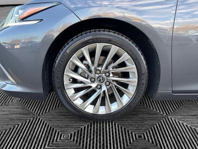 2023 Lexus ES 300h Luxury