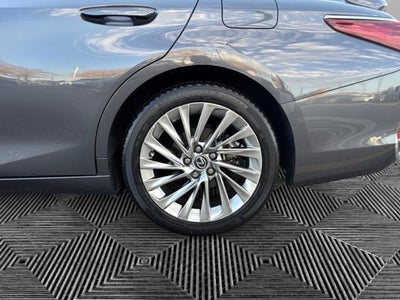 2023 Lexus ES 300h Luxury