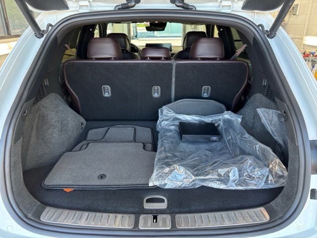 2024 Genesis GV70 2.5T