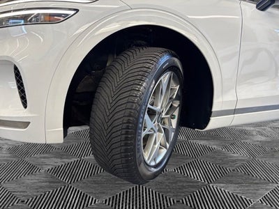 2024 Genesis GV70 2.5T