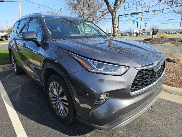 2021 Toyota Highlander Hybrid Platinum