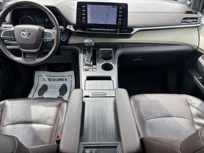 2021 Toyota Sienna Platinum 7 Passenger