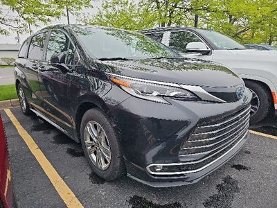 2021 Toyota Sienna Platinum 7 Passenger