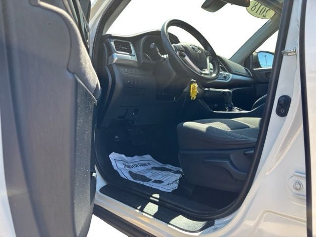 2018 Toyota Highlander LE