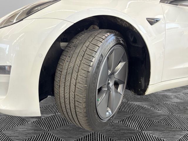 2022 Tesla Model 3 Base