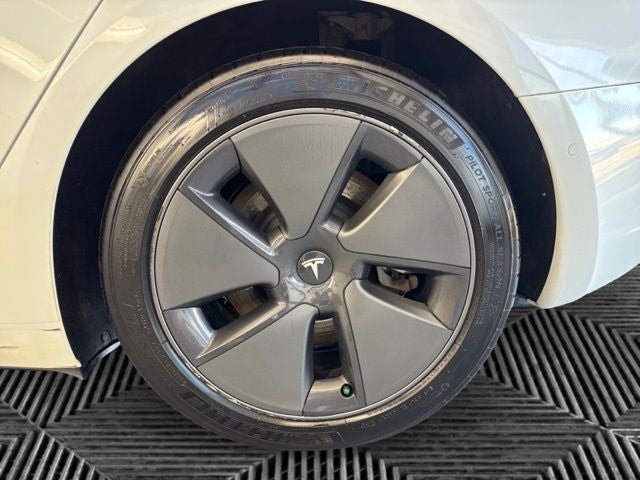 2022 Tesla Model 3 Base