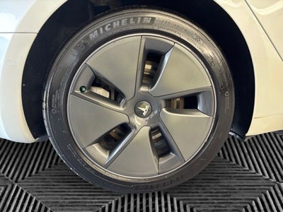 2022 Tesla Model 3 Base