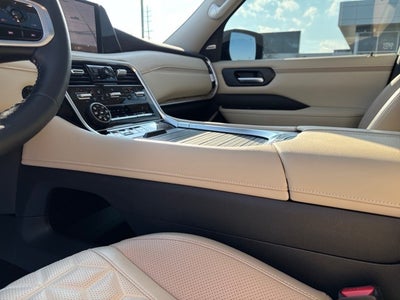 2025 Nissan Armada Platinum