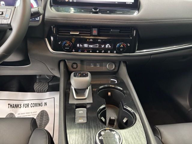 2025 Nissan Rogue SL