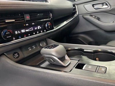 2025 Nissan Rogue SL