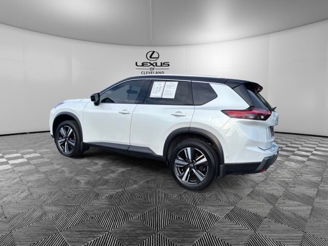 2025 Nissan Rogue SL
