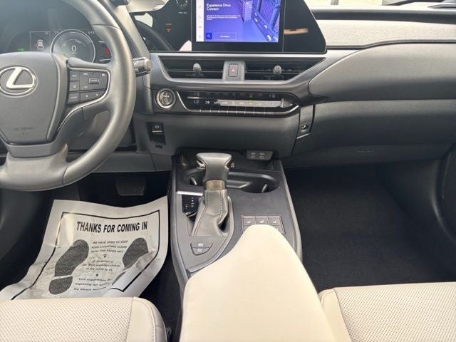 2023 Lexus UX 250h F SPORT Design